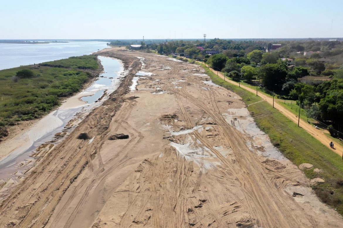 En progreso - Obras de Pavimentación Tipo Asfalto de Tramos de Vías Vecinales en el Departamento de Neembucu 3