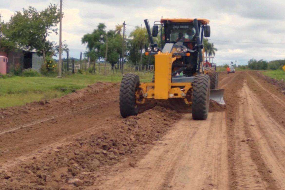 En progreso - Obras de Pavimentación Tipo Asfalto de Tramos de Vías Vecinales en el Departamento de Neembucu 4