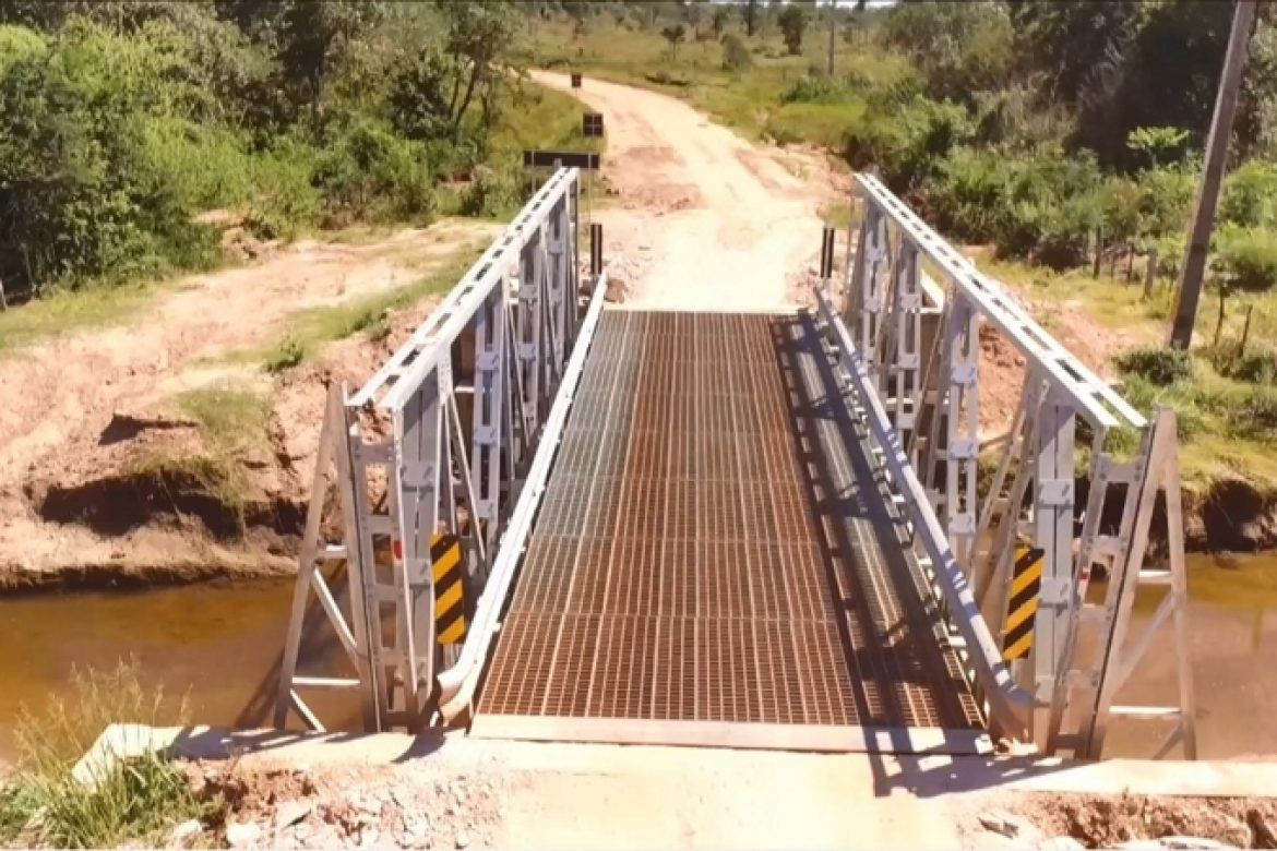 Infraestructura - Construcción de puentes de hormigón armado y metálico en varios departamentos del país 1