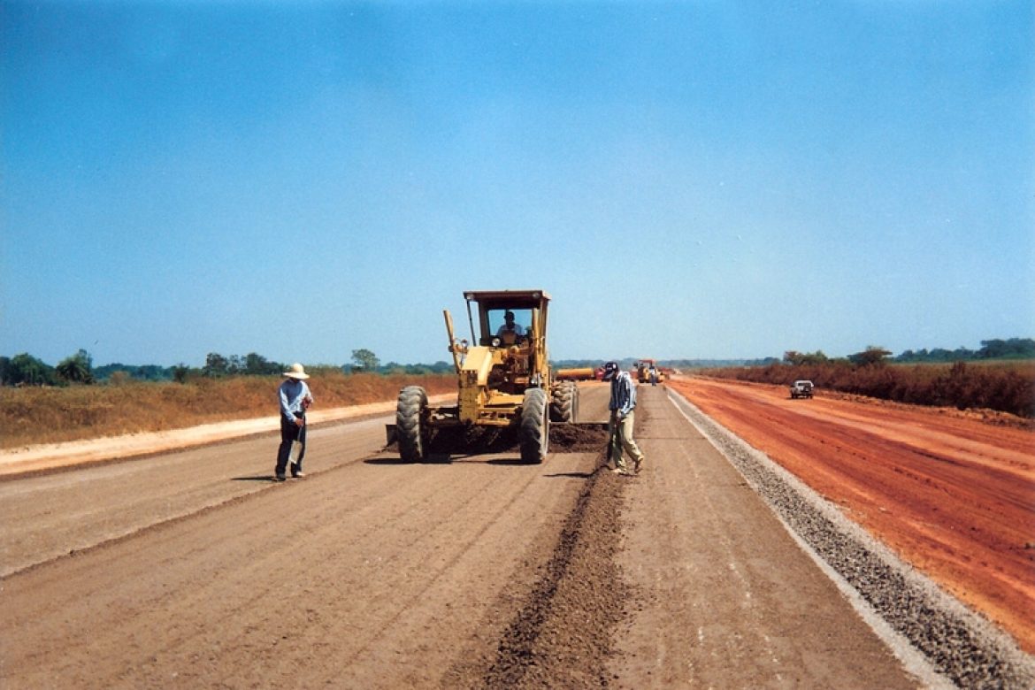 Infraestructura - Recubrimiento de la ruta N º 5 “Gral. Bernardino Caballero ”, tramo: Yby Yau - Km. 179 - 3