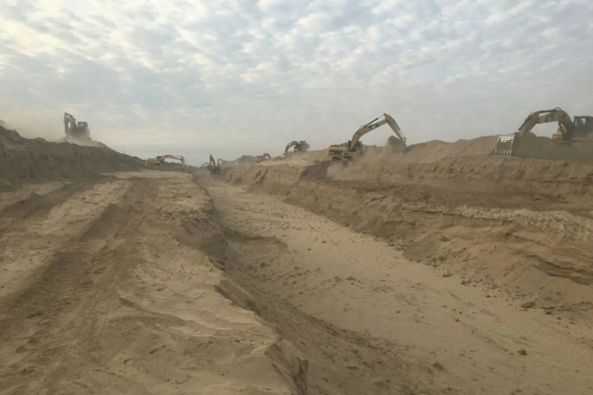 Saneamiento - Ampliacio╠ün y profundizacio╠ün de la toma de agua del Ri╠üo Pilcomayo 1